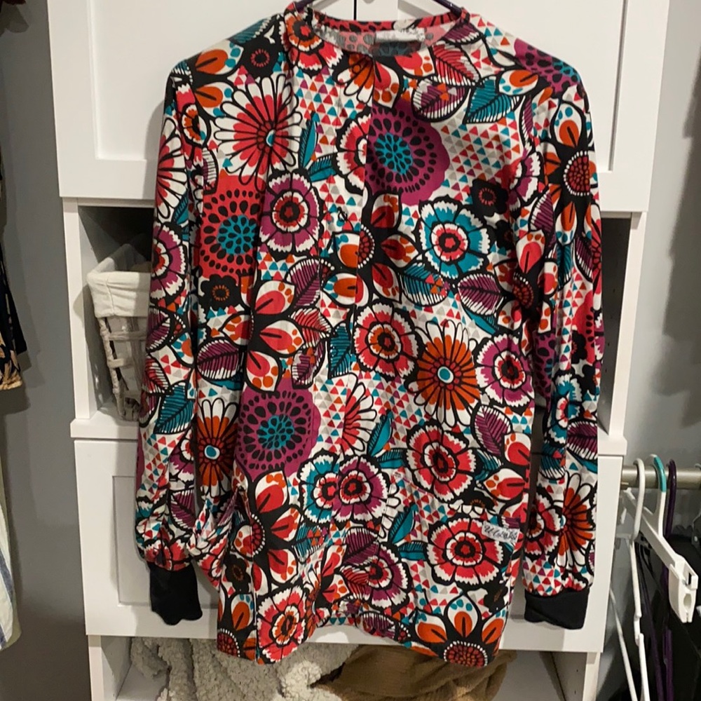 Multicolored scrub jacket